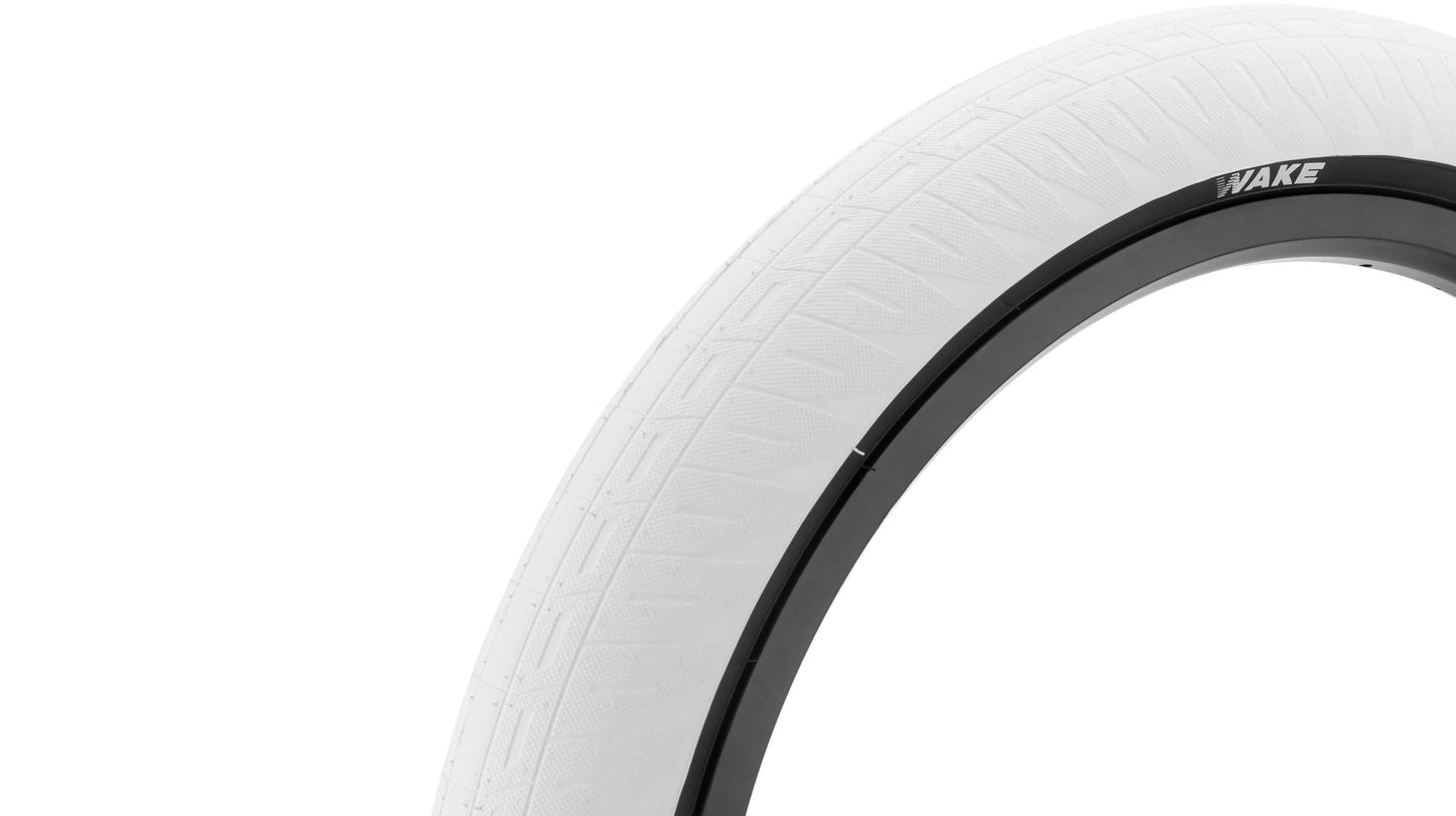 Kink Wake Tire