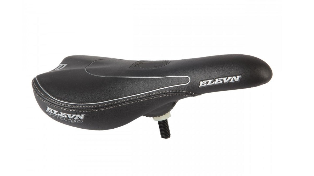 Asiento en relieve Elevn Pivotal Racing 