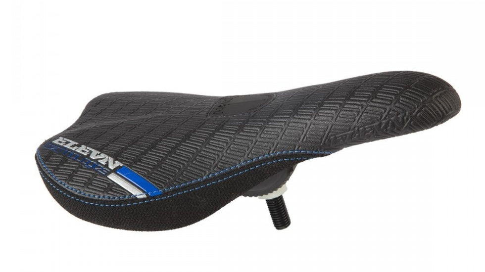 Asiento en relieve Elevn Pivotal Racing 